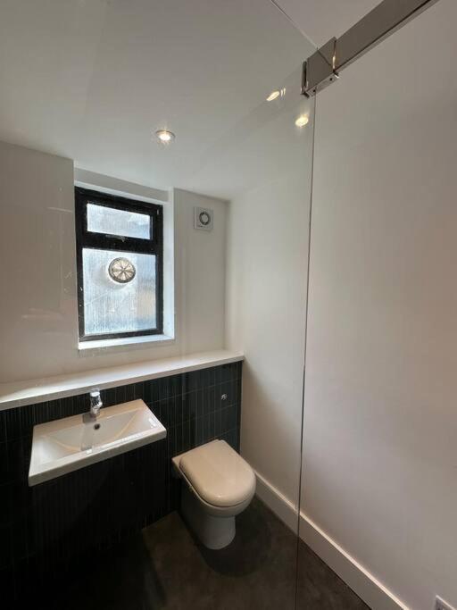 Chic Barn Conversion In The Cotwolds Enstone Exterior photo
